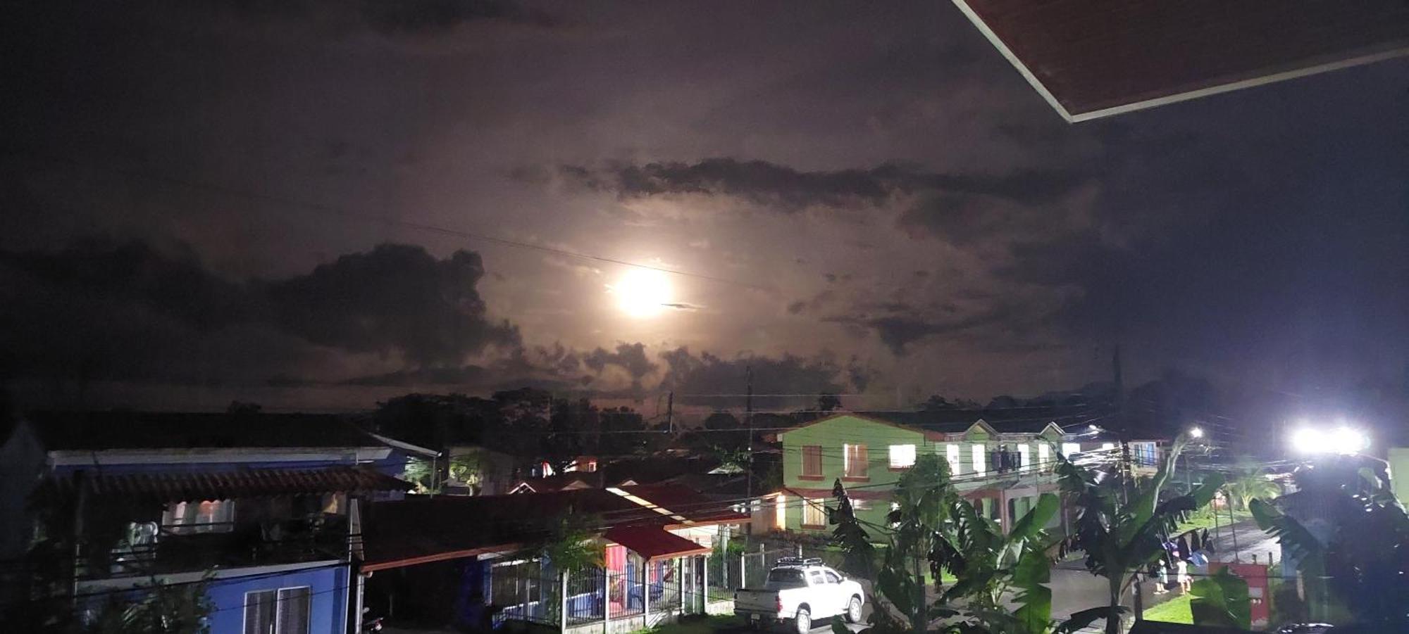 Alojamientos N&S La Fortuna Phòng bức ảnh